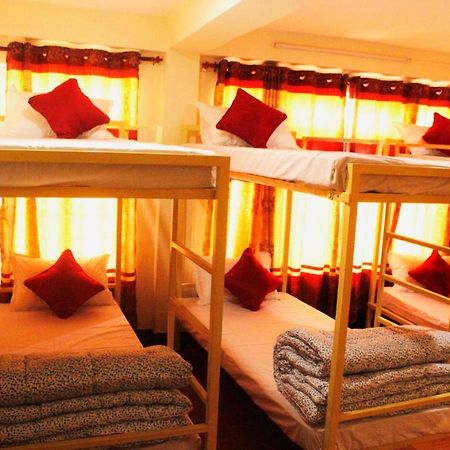 Mountain Backpackers Hostel Katmandu Dış mekan fotoğraf